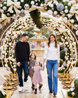 Some holiday lifestyle for the most luxurious hotel in Beverly Hills @themaybournebh.  I’m in the holiday spirit this year! 😂 #losangeleslifestylephotographer #hospitalityphotographer #losangeleshospitalityphotographer #thebesthotelsintheworld #losanglesfamilyphotographer #teatime #thingstodoinbeverlyhills #losangelesphotographer #beverlyhillsfamilyphotographer